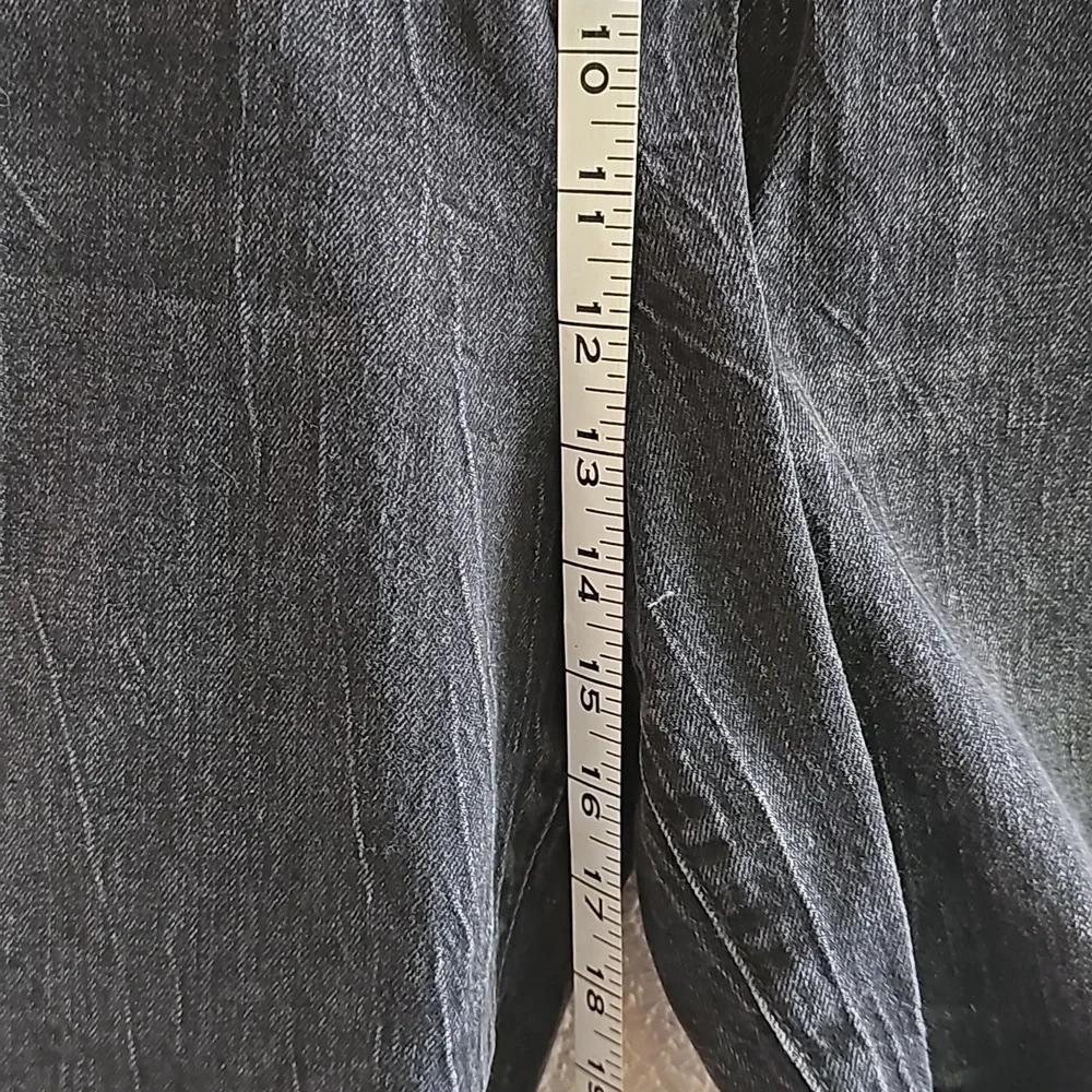 Anthropologie Pilcro Shorts Jeans. - Picture 3 of 9